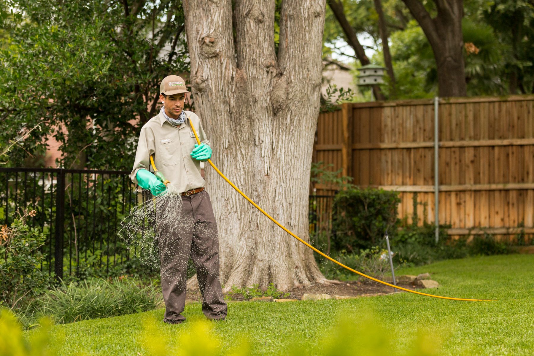 a-day-in-a-life-of-a-lawn-care-specialist